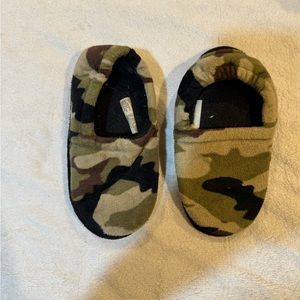 Kids slippers